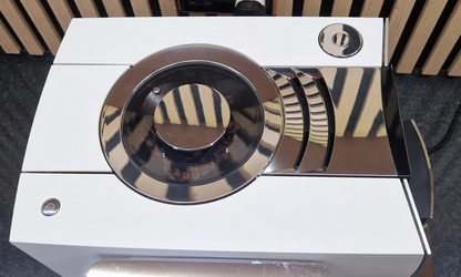 JURA Z10 Bean-to-Cup Coffee Machine – Aluminium White | Pre-Owned